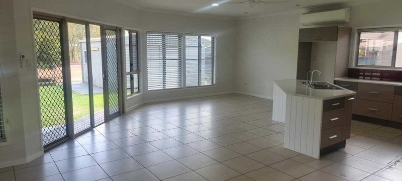 Photo - 39 Alstonia Drive, Nanum QLD 4874 - Image 20