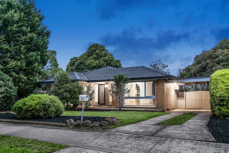 39 Amesbury Avenue, Wantirna VIC 3152