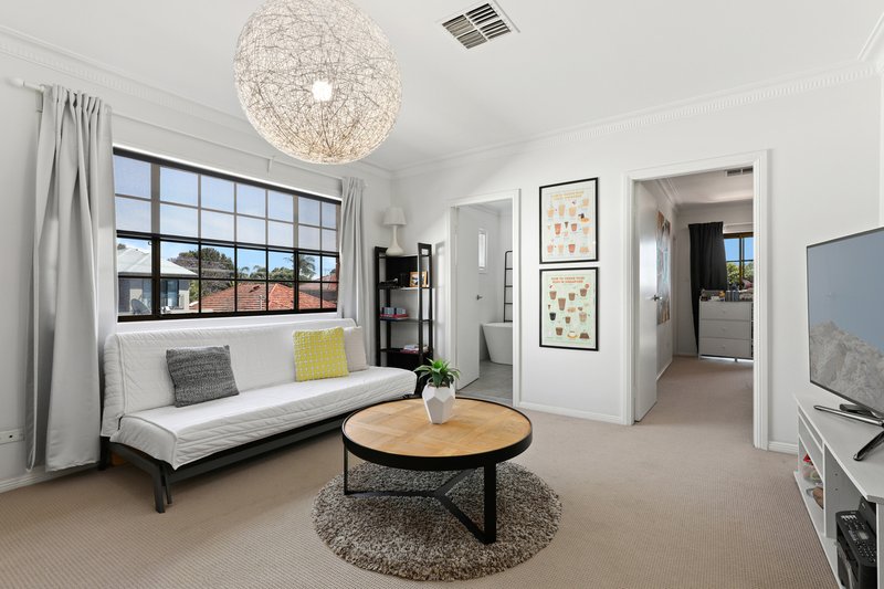 Photo - 39 Annesley Street, Leichhardt NSW 2040 - Image 5