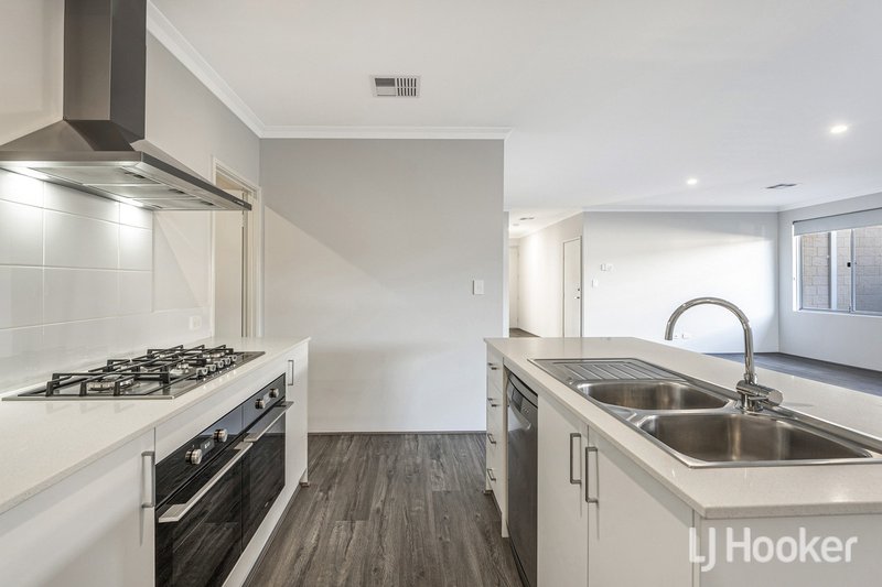Photo - 39 Arrowsmith Avenue, Dawesville WA 6211 - Image 9