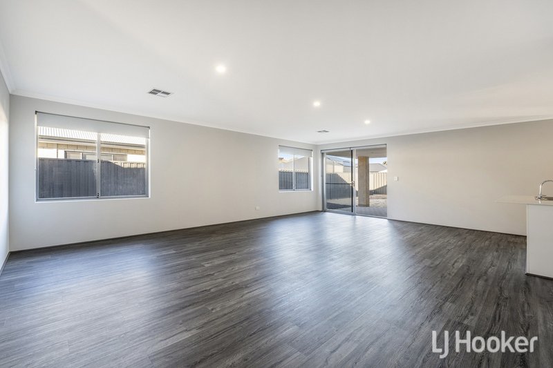 Photo - 39 Arrowsmith Avenue, Dawesville WA 6211 - Image 12