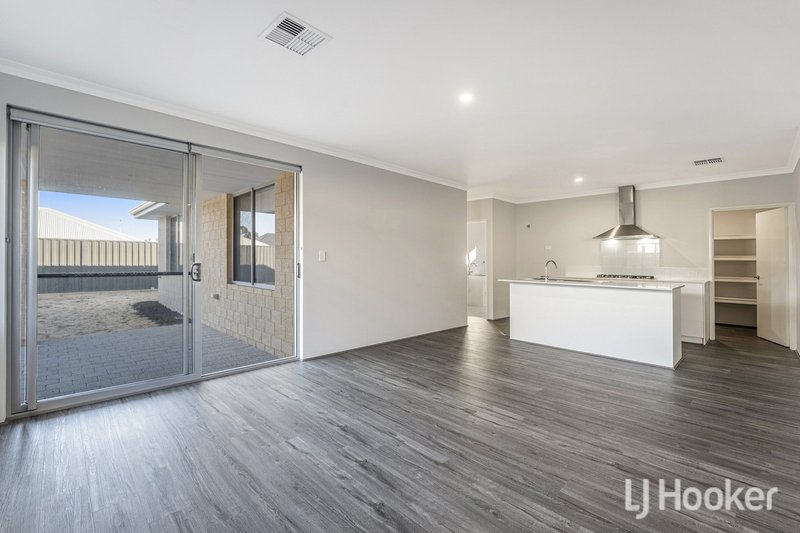 Photo - 39 Arrowsmith Avenue, Dawesville WA 6211 - Image 13