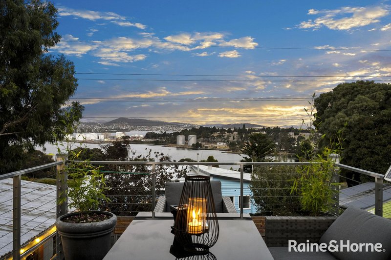 Photo - 39 Ashbolt Crescent, Lutana TAS 7009 - Image 5