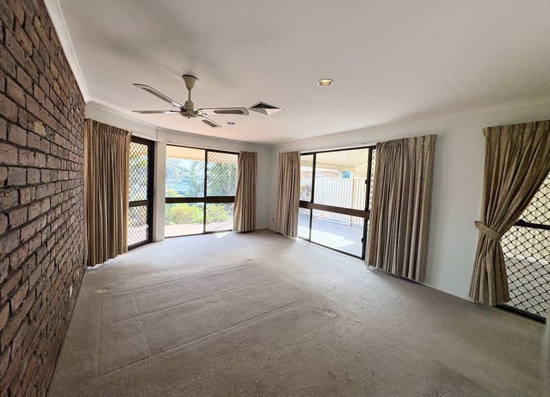 Photo - 39 Australia Court, Newport QLD 4020 - Image 9