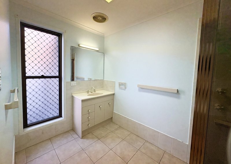 Photo - 39 Australia Court, Newport QLD 4020 - Image 18