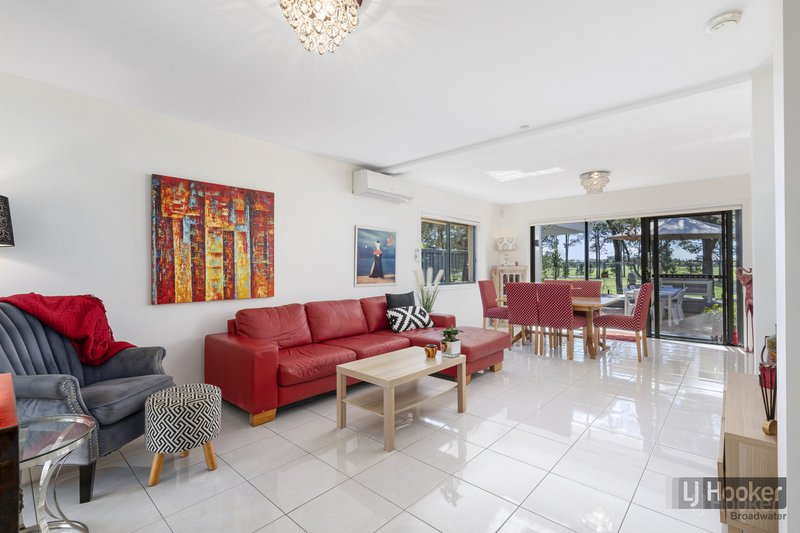 Photo - 39 Ballybunyon Crescent, Hope Island QLD 4212 - Image 7