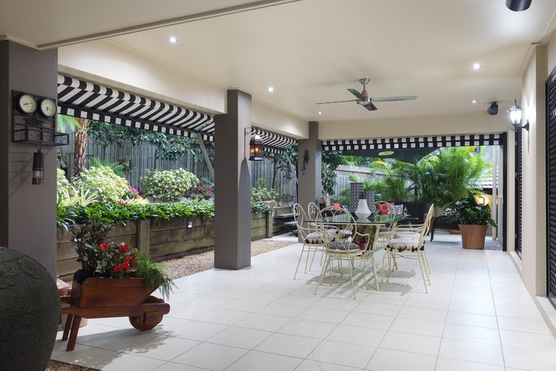 Photo - 39 Balnaves Place, Mitchelton QLD 4053 - Image 3