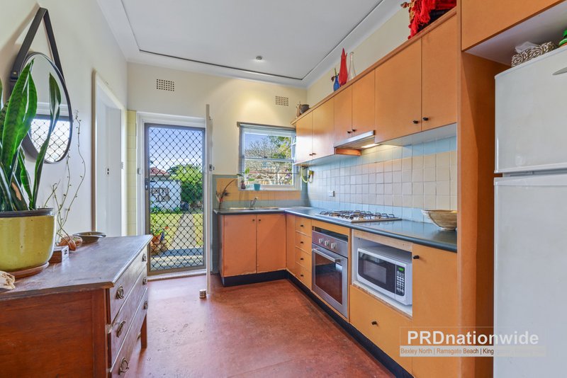 Photo - 39 Bardwell Road, Bardwell Park NSW 2207 - Image 4