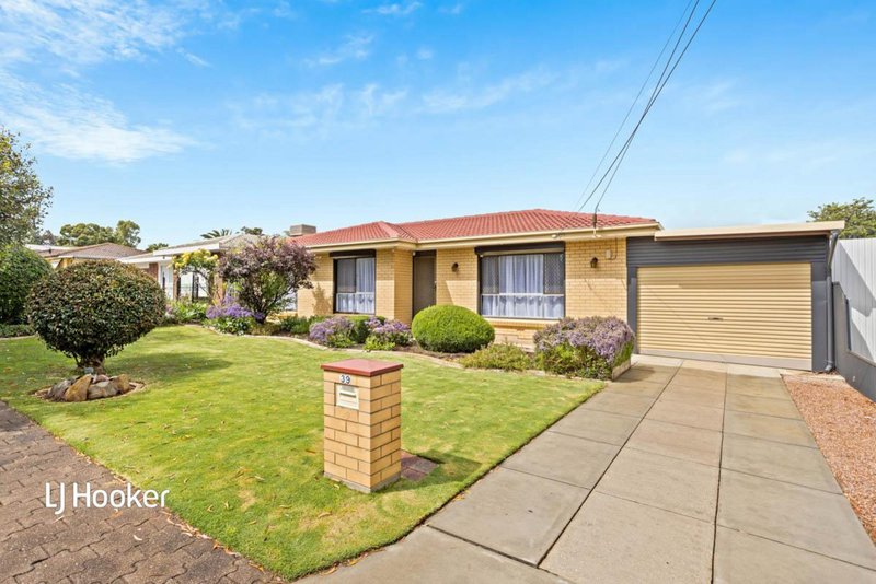 39 Barrington Crescent, Salisbury East SA 5109