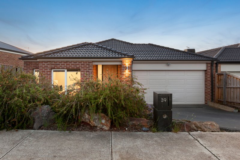 39 Bassetts Road, Doreen VIC 3754