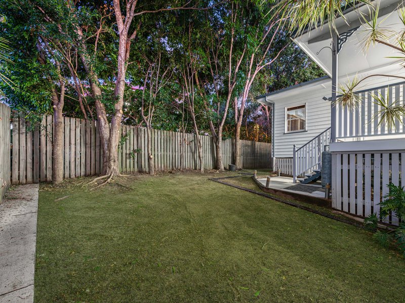 Photo - 39 Bayview Terrace, Wavell Heights QLD 4012 - Image 3