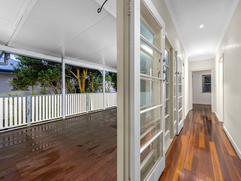 Photo - 39 Bayview Terrace, Wavell Heights QLD 4012 - Image 7