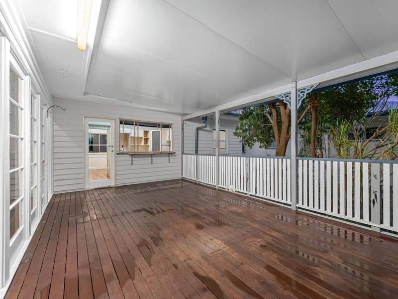 Photo - 39 Bayview Terrace, Wavell Heights QLD 4012 - Image 8