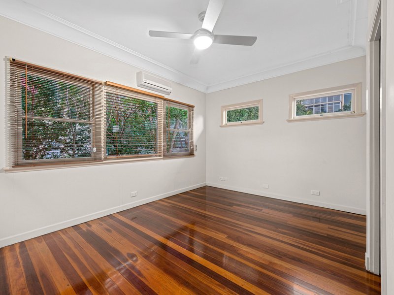 Photo - 39 Bayview Terrace, Wavell Heights QLD 4012 - Image 13