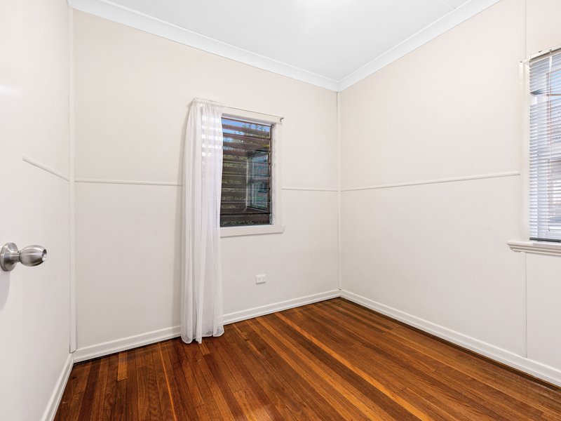 Photo - 39 Bayview Terrace, Wavell Heights QLD 4012 - Image 17