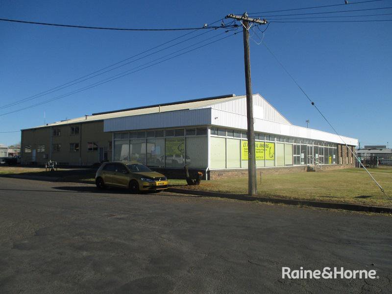 39 Belmore St , Tamworth NSW 2340