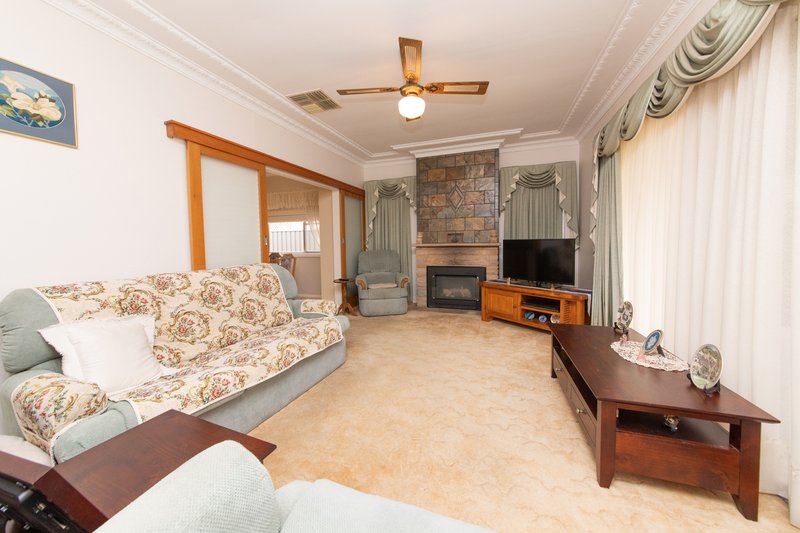 Photo - 39 Bennett Street, Dubbo NSW 2830 - Image 2