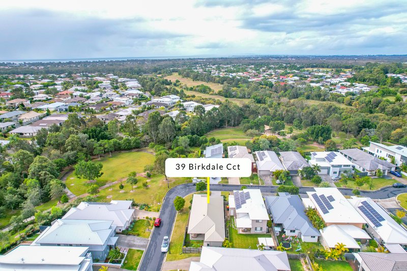 Photo - 39 Birkdale Circuit, North Lakes QLD 4509 - Image 2