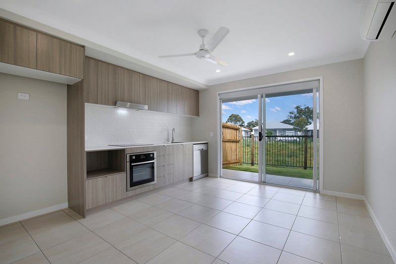 Photo - 39 Bisschop Street, Deception Bay QLD 4508 - Image 6