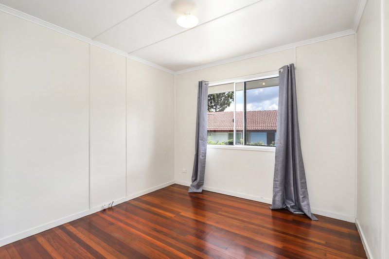 Photo - 39 Blackbutt Street, Keperra QLD 4054 - Image 8