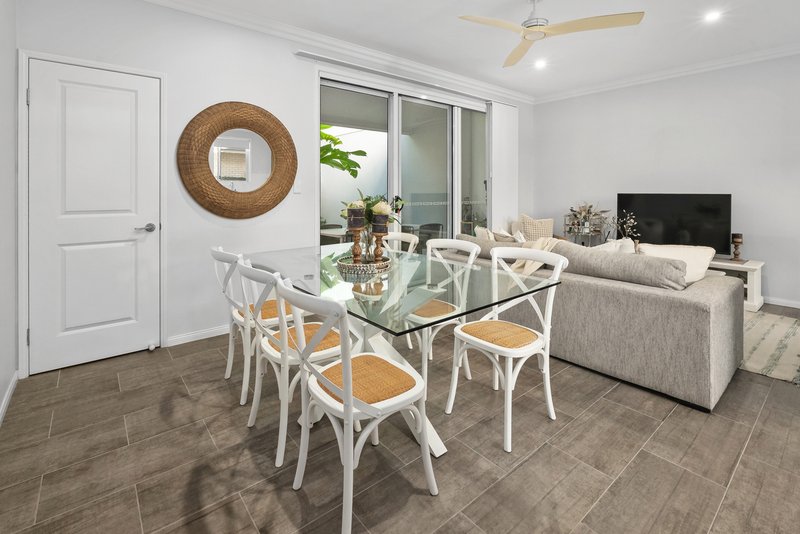 Photo - 3/9 Blackfriars Drive, Carina QLD 4152 - Image 8