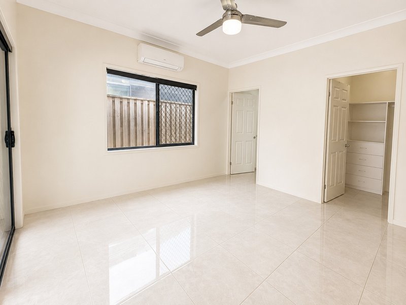 Photo - 39 Blue Mountains Crescent, Fitzgibbon QLD 4018 - Image 4