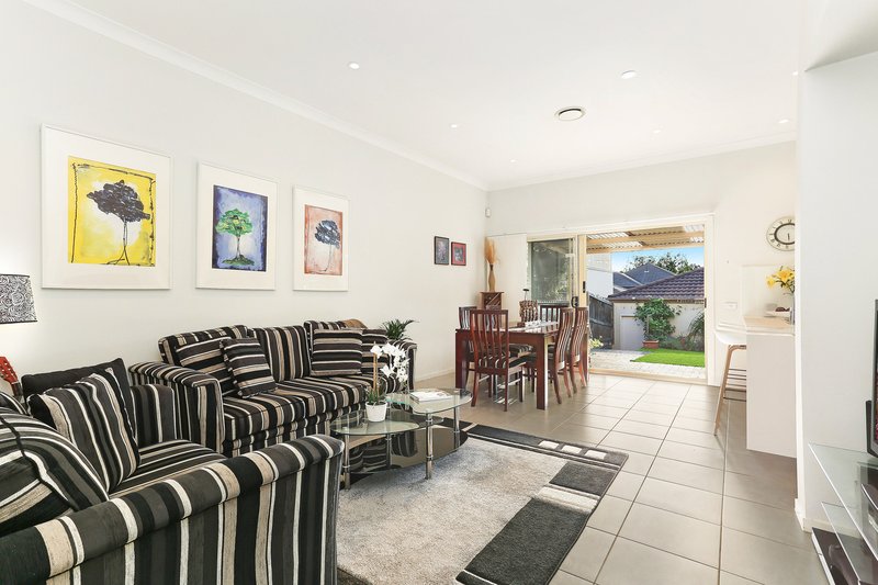 Photo - 39 Botanica Drive, Lidcombe NSW 2141 - Image 4