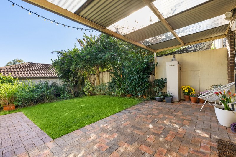 Photo - 39 Botanica Drive, Lidcombe NSW 2141 - Image 4