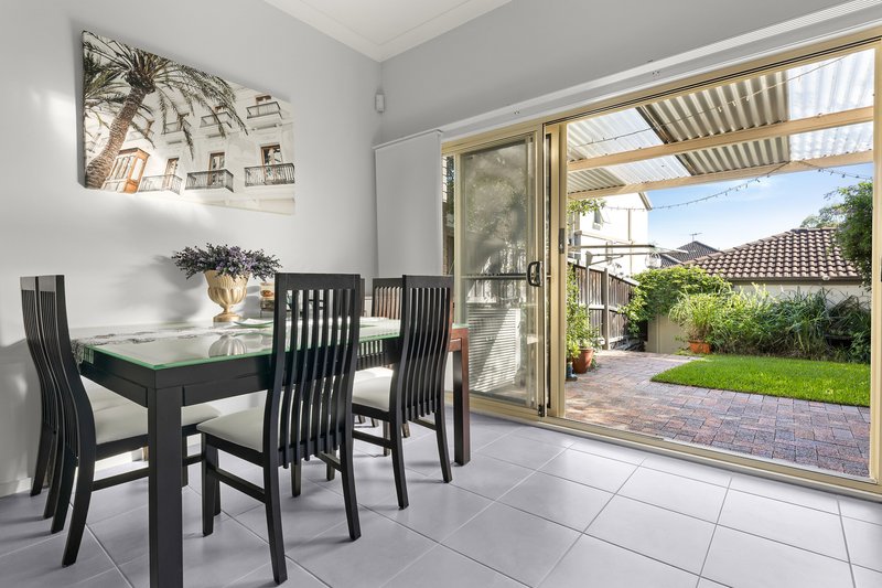 Photo - 39 Botanica Drive, Lidcombe NSW 2141 - Image 6