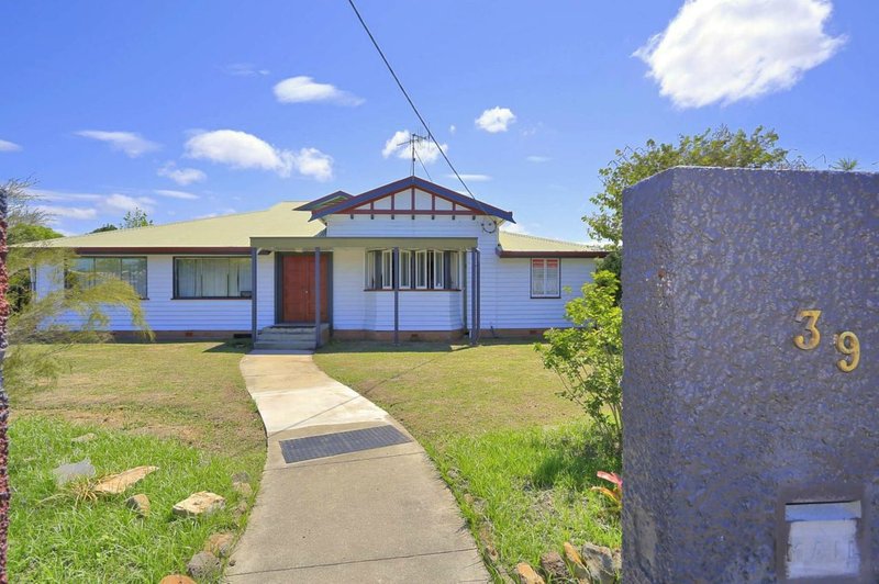 Photo - 39 Branyan Street, Bundaberg West QLD 4670 - Image 2