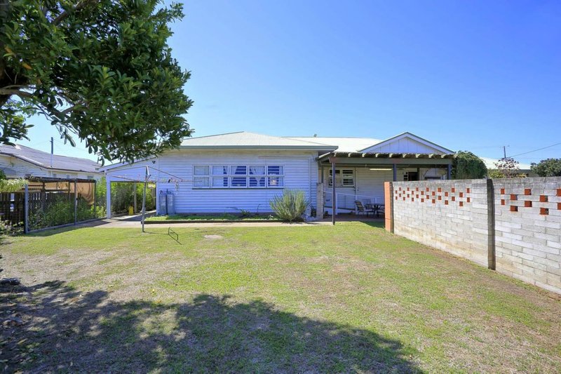 Photo - 39 Branyan Street, Bundaberg West QLD 4670 - Image 20