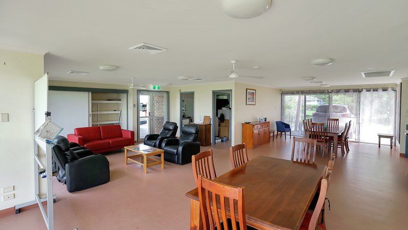 Photo - 39 Brewers Road, Sarina QLD 4737 - Image 9