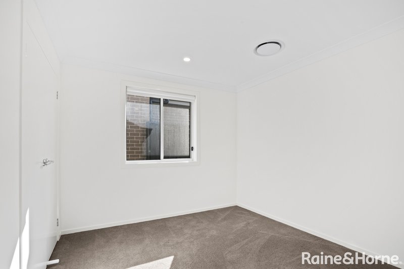 Photo - 39 Broadacre Street, Austral NSW 2179 - Image 8