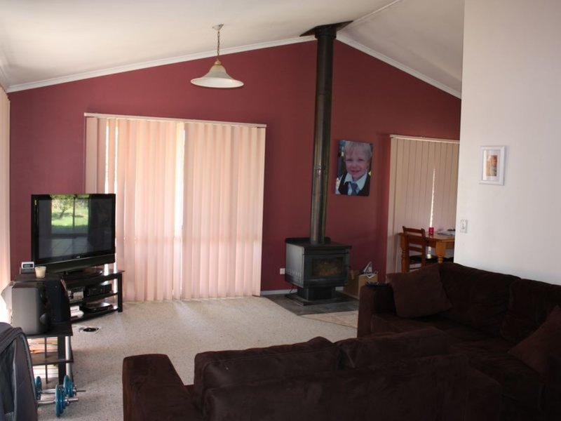 Photo - 39 Broadlands Road, Metung VIC 3904 - Image 3