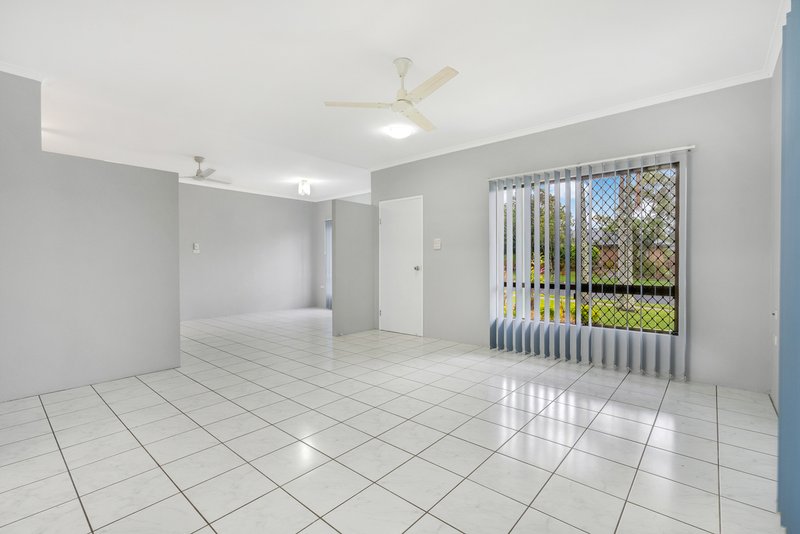 Photo - 39 Brooks Street, Whitfield QLD 4870 - Image 9