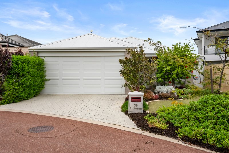 Photo - 39 Broulee Lane, Secret Harbour WA 6173 - Image 5