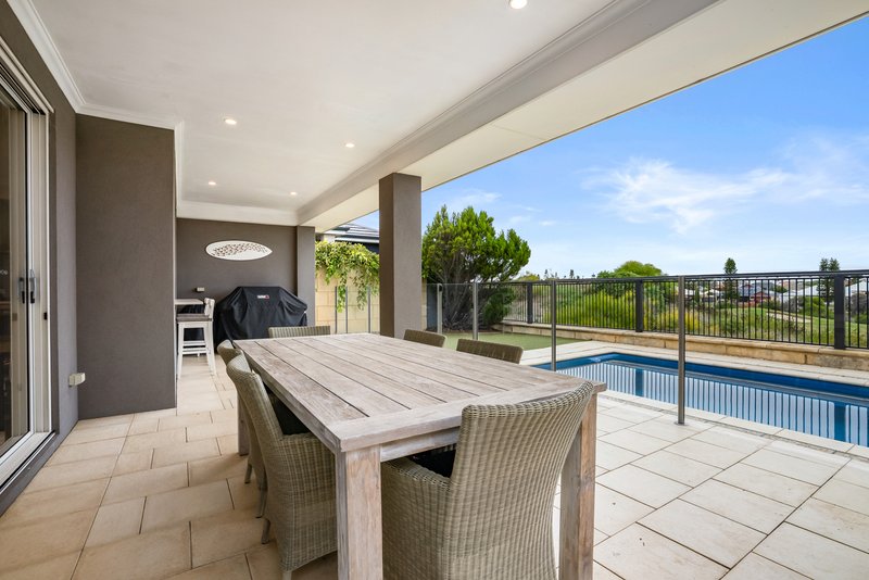Photo - 39 Broulee Lane, Secret Harbour WA 6173 - Image 6