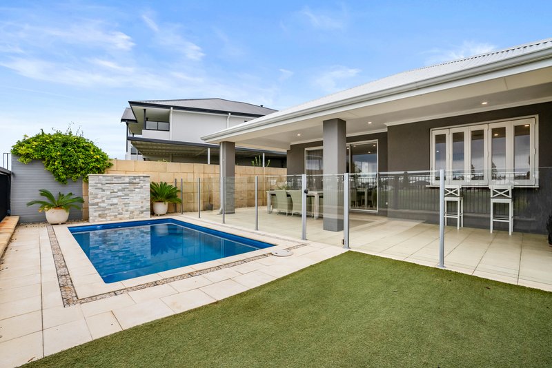 Photo - 39 Broulee Lane, Secret Harbour WA 6173 - Image 27