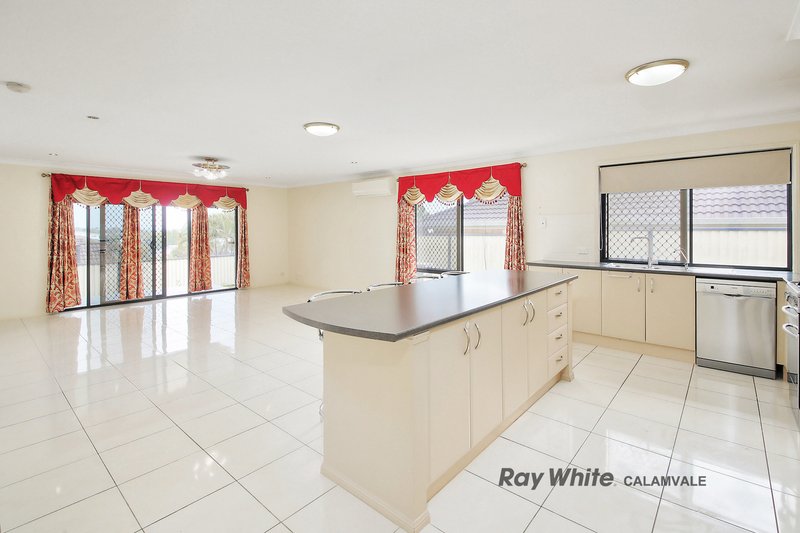 Photo - 39 Bufalino Street, Parkinson QLD 4115 - Image 5