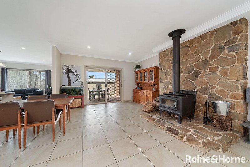 Photo - 39 Bunnaby Street, Taralga NSW 2580 - Image 2