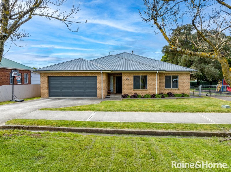 Photo - 39 Bunnaby Street, Taralga NSW 2580 - Image 24