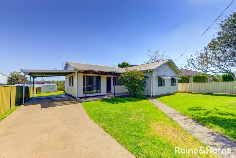 39 Byrnes Avenue, Tamworth NSW 2340