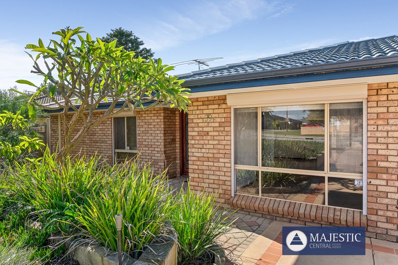 Photo - 39 Bywater Way, Wilson WA 6107 - Image 3