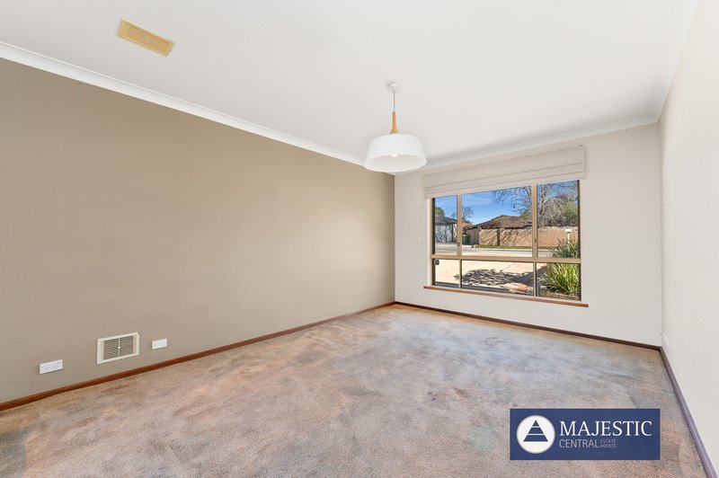 Photo - 39 Bywater Way, Wilson WA 6107 - Image 5