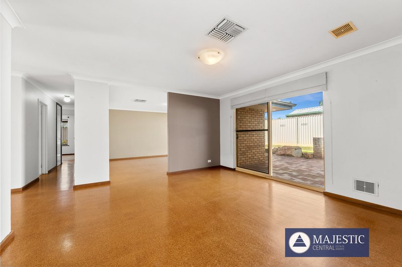 Photo - 39 Bywater Way, Wilson WA 6107 - Image 14