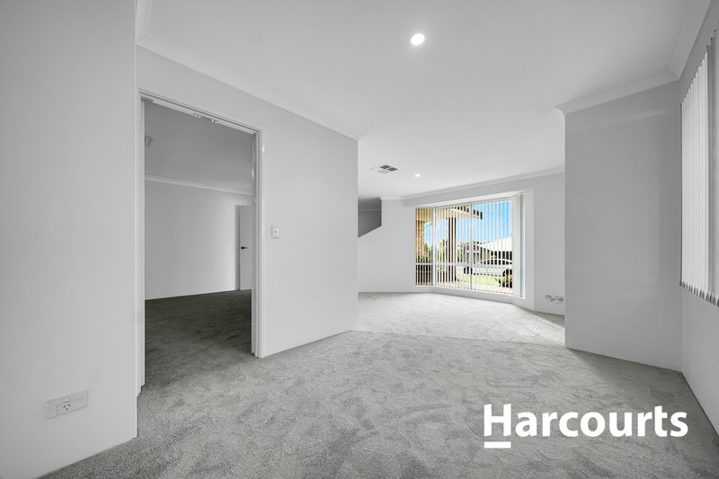 Photo - 39 Cadoux Loop, Hocking WA 6065 - Image 9