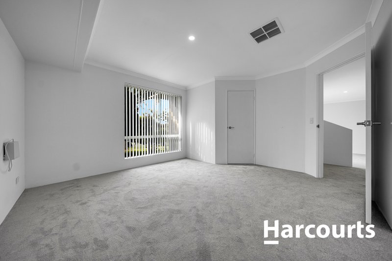 Photo - 39 Cadoux Loop, Hocking WA 6065 - Image 12