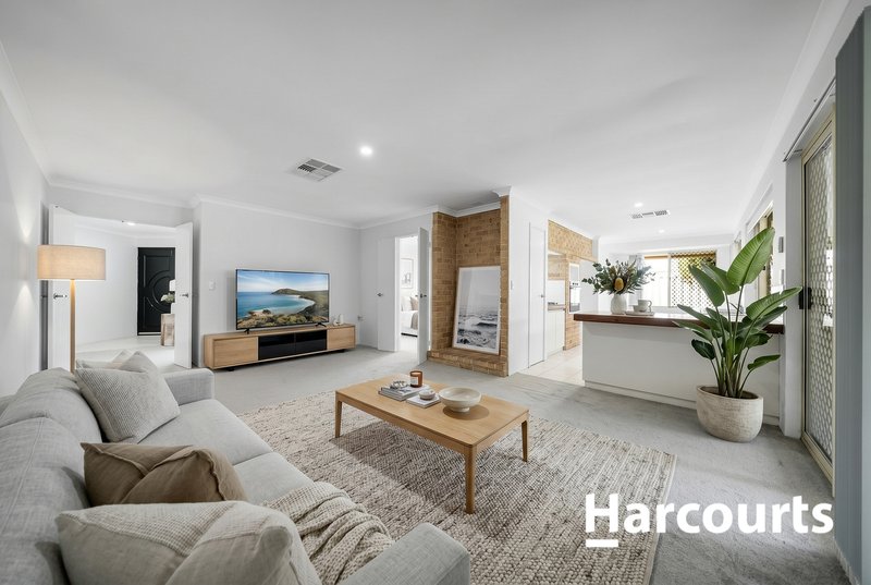 Photo - 39 Cadoux Loop, Hocking WA 6065 - Image 16