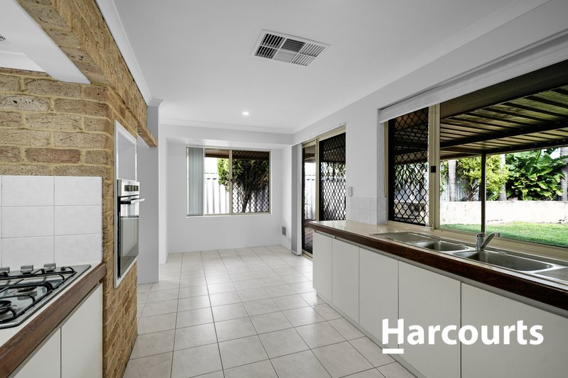 Photo - 39 Cadoux Loop, Hocking WA 6065 - Image 22
