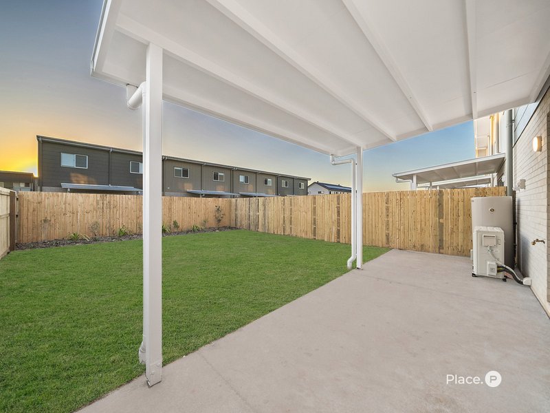 Photo - 39 Cambridge Circuit, Lawnton QLD 4501 - Image 19